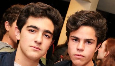  Alejandro Cambeses y Fran Leos.