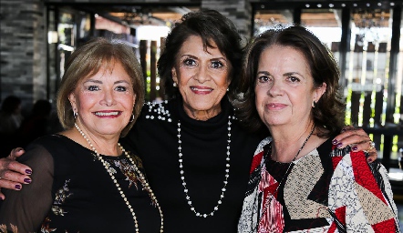  Graciela Ramírez, Lupita Gutiérrez y Chayo Celis.