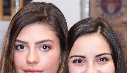  Marijó Macías e Isabella Acebo.