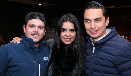  Jorge Naya, Marily Tobías y Emilio Payán.