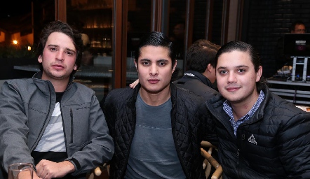  Lalo Cantú, Alan González y José Nieto.