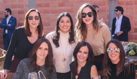  Grace Naya, Martha Morales, Roberta Martínez, Katya García, Any Zermeño de Sada y Cistina Barragán.