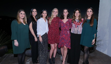  Daniela Muriel, Marcela Schekaiban, Marina Jourdain, Ingrid Velasco, Luli Lamas, Valeria Flores y Andrea Espinosa.