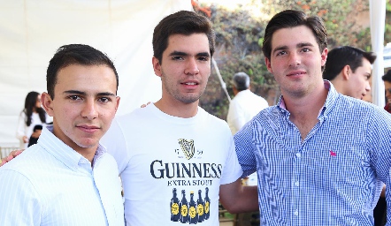  Jaime Villalobos, Juan Pablo Quintero y Miguel Morales.