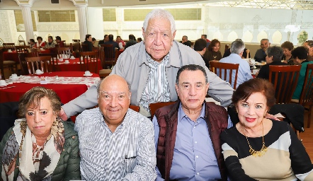  Lupita Vázquez, Guillermo Trujillo, Rodrigo Villasana, Raúl Camacho y Yolanda Zapata.