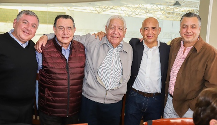  Rodrigo Villasana, Raúl Camacho, Rodrigo Villasana, Alejandro Leal y Alejandro Villasana.