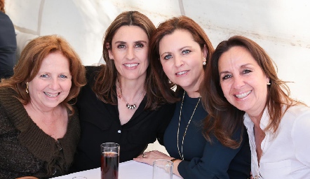  Gina de Gil, Vero López de Lara, Beatriz Mena y Maru Velázquez.