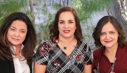  Aida Palau, Nena Aguirre y Adriana Zapata.