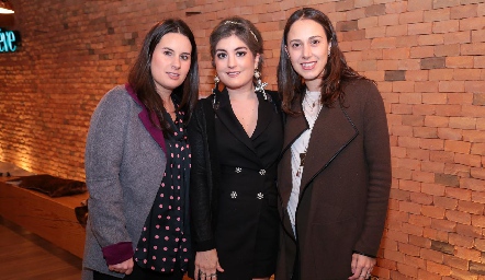  Isa López, Silvana Zendejas y Begoña Del Valle.