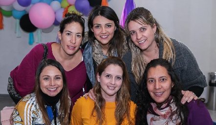 Rosa Elena Morales, Melissa Reyes, Lilian Abud, Paty Muñoz, Laura Oryarvides y Alma Castillo.