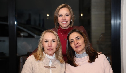  Laura Lavin, Bety Lavín y Cecilia Delgado.