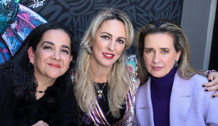  Isela Pérez, Macarena Aldao y Lucía Martínez.
