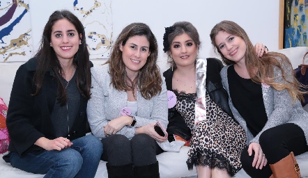  Bárbara Palau, Andrea Fernández, Silvana Zendejas y Araceli Palau.