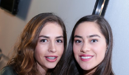  Daniela Herrera y Paulina Varela.