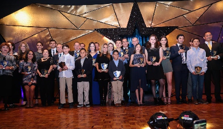  Ganadores Premio Anual a los Deportistas del Año Azul y Oro del Club Deportivo Potosino.