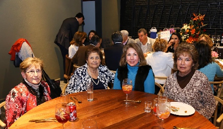  María Nieto, María del Carmen Espinosa, Yolanda Valdez y Tere Tobías.