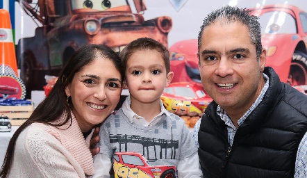  Fernanda Valdes, Sebastián y Eduardo García.