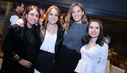  Dany Pérez, Andrea Martínez, Mariana Martínez y Mia Ramón.