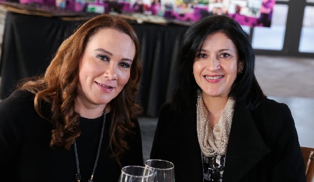  Laura Vargas y Tere Ivón de Mendizábal.