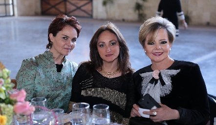  Sophia Rangel, Adriana Ocaña y Luz Estela Gómez.