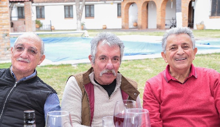 Carlos Velázquez, Joaquín Toranzo y Manuel Flores.