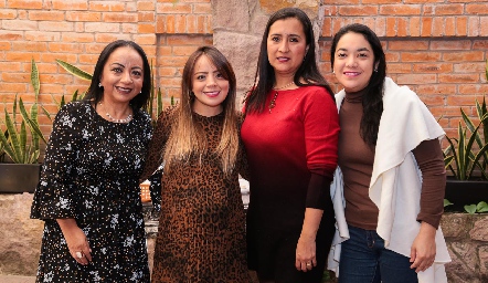  Lucero Castañón, Nelly Hernández, Araceli Rayas y Maru García.