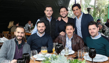 Pedro Pablo Lozano, Fernando González, Mario Martell, José Martín Alba, Luis Antonio Mahbub, Roberto Fernández y Luis Alberto Mahbub.
