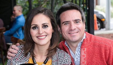  Cristina Herrera y Rodolfo Engracia.