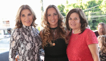  Susana Herrera, Synthia González de Ciuffardi y Patricia Funes.