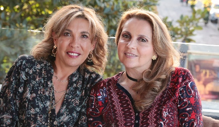  Alicia de Alba y Ana Isabel Gaviño.
