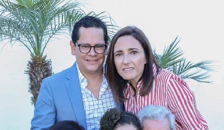  Juanita y Ricardo Quibrera con la familia Quibrera Abaroa.