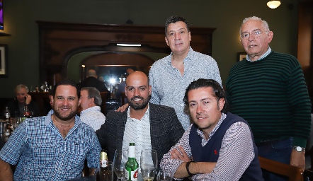  Gabriel González, Sergio Azúa, Daniel Delgado, David Maldonado y Ernesto Esquivel.