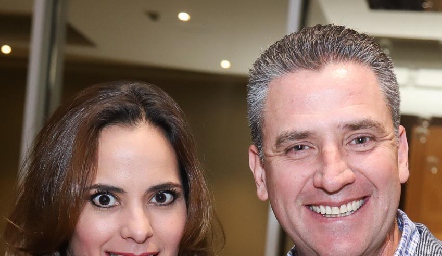  Gloria Medina y Alberto Ayala.