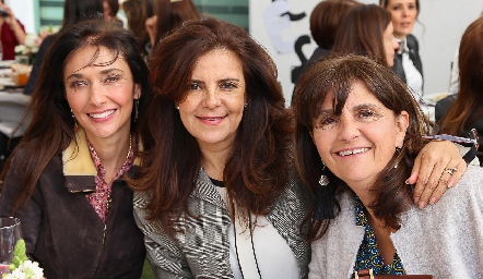  Tere Minondo, Patricia Silos y Ana Minondo.