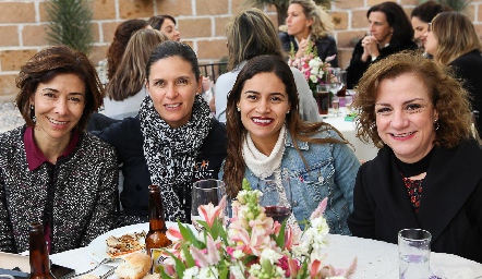  Mayra de la Garza, Claudia Martínez, María José Rodríguez y Ana Luisa Torres.