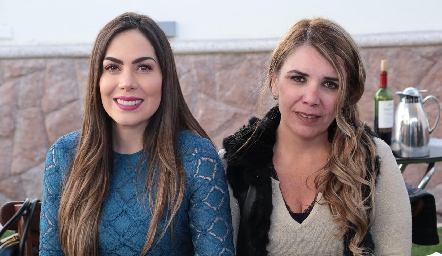  Verónica Rivas y Alejandra Rivas.