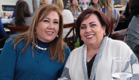  María del Carmen Soria y Leoba Soria.