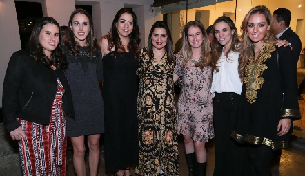  Isa López, Begoña Del Valle, María Fernanda Castillo, Paty Cabrera, María José Andrés, Daniela Llano y María Torres.