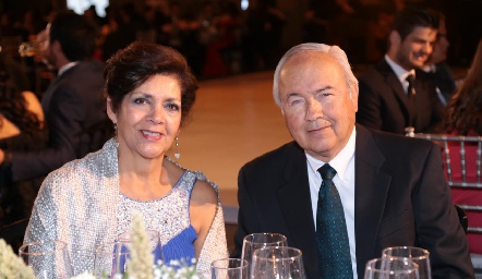  Ofelia Díaz Infante y Miguel Zacarías.
