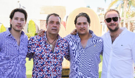  Mauricio Dibildox, David Lozano, Juan Carlos Enríquez y Marco César.