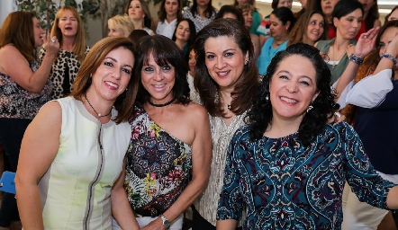  Alejandra Ávila, Lupita Esquerra, Lorena Ahumada y Alicia del Peral.