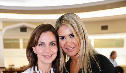  Rocío Nieto y Gaby González.