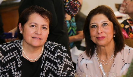  Guadalupe Fernández y Tere Díaz Infante.
