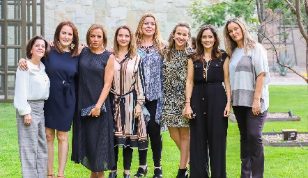  Laura Nieto, Laura del Pozo, Karina Ramos, Karina Navarro, Gaby Lozano, Maricarmen Ayala, Came Stevens y Maribel Ozores.