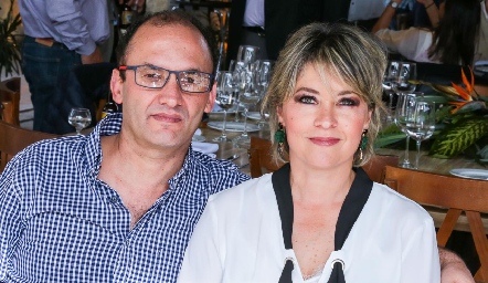  Javier Abud y Elsy Guerra.