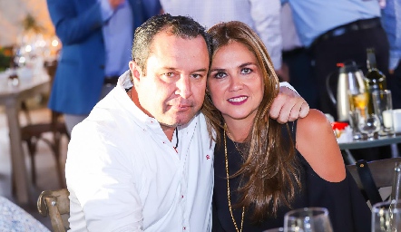  Humberto Abaroa y Beatriz Villegas.
