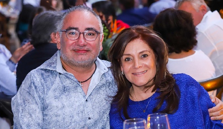  Roberto Zepeda y Beatriz Rojas.