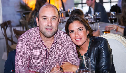  Patricio Nieto y Valeria Ibarra.