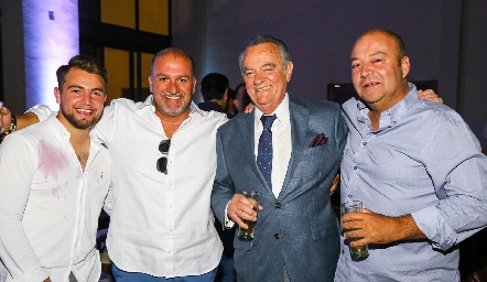 Memo Pizzuto, Juan Gárate, Pepe Lalo Coulón y Toño Lozano.