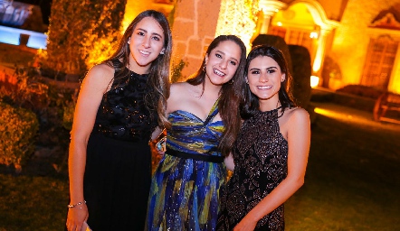  Diana Olvera, Elsa Dahda y Teresita Cadena.